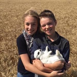 Meet your Posher, Celena